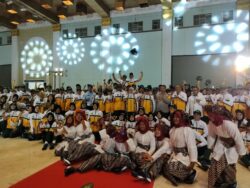 Foto : Pelepasan atlet kontingen Pekan Olahraga Nasional (PON) XXI Aceh – Sumatera Utara (Sumut) 2024 di Grand Ballroom Hotal Mesra Samarinda.